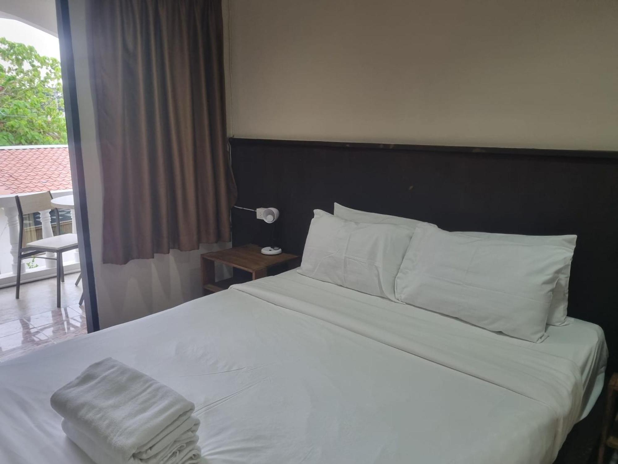 New Breakers Hotel Rawai Buitenkant foto