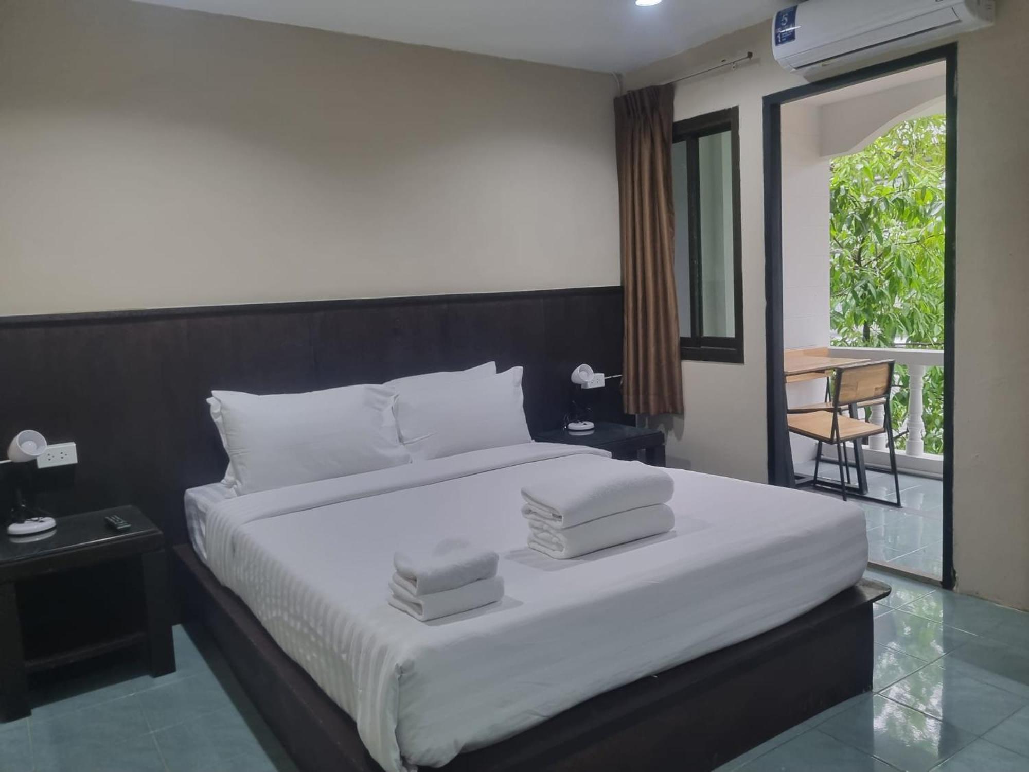New Breakers Hotel Rawai Buitenkant foto